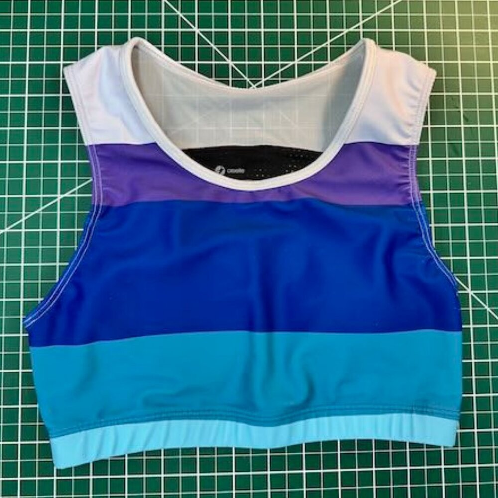 OISELLE Sports Bra‎ Womens Small Colorblock Racerback Running